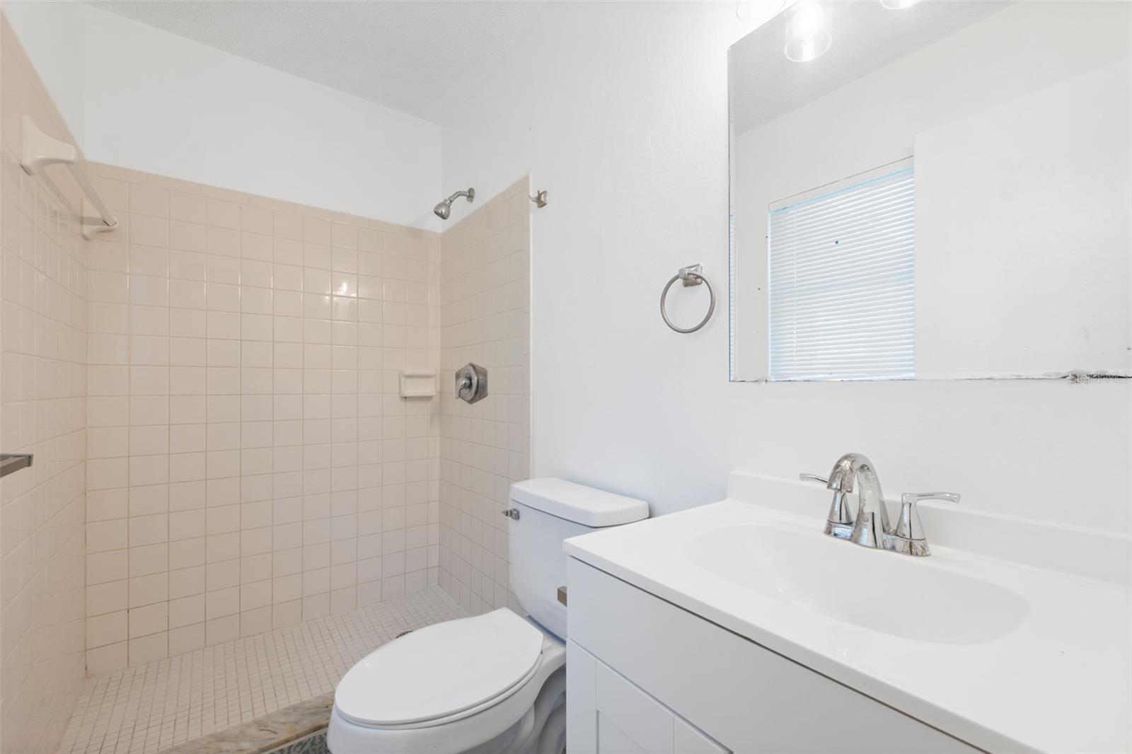 HILL N DALE - Residential