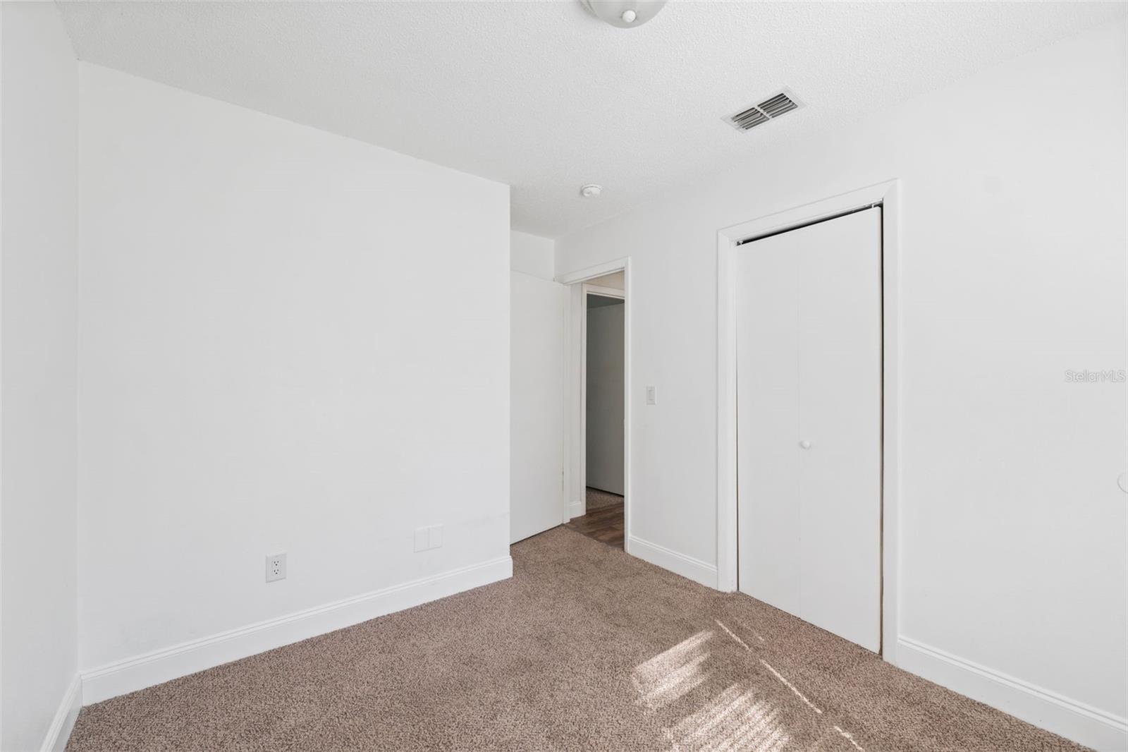 HILL N DALE - Residential
