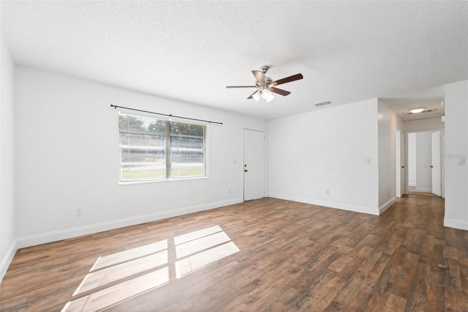 HILL N DALE - Residential