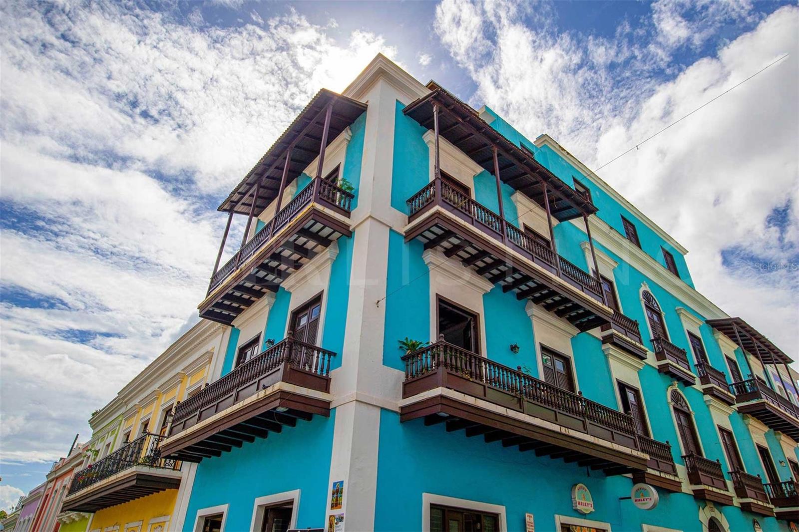 Your new home in the heart of San Juan at 366 Calle San Francisco. Perched on the 4th floor, this charming 1050 SqFt apartment boasts stunning ocean views and a private terrace, offering a perfect blend of comfort and convenience. With 2 spacious bedrooms, a full bathroom, and an inviting atmosphere that's both cozy and bright, this fully furnished sanctuary is ideal for singles or small families ready to embrace island life.
Located in the vibrant city of Old San Juan, this apartment immerses you in Puerto Rico's rich cultural tapestry. Enjoy the historic charm of cobblestone streets, savor the lively local cuisine, and experience the warmth of a welcoming community. From breathtaking beaches to lush landscapes, Puerto Rico delivers a unique lifestyle where beauty and adventure await at every corner. Make this your new home and experience the essence of island living.