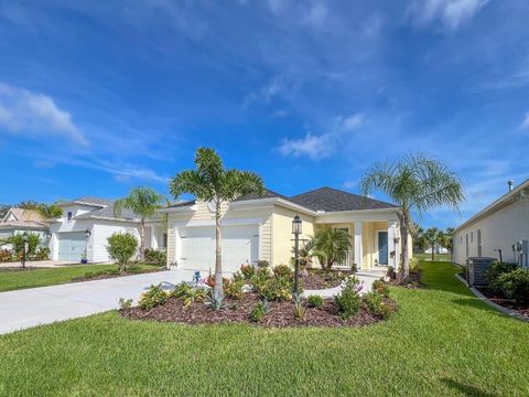 A home in PARRISH