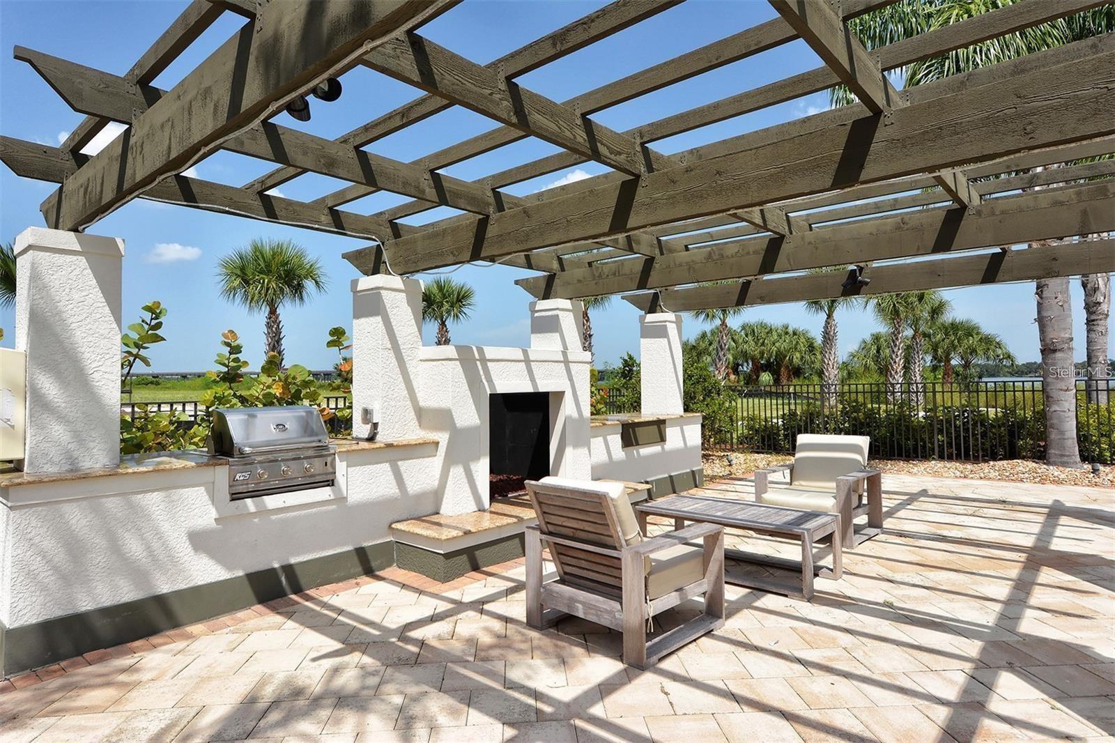 COACH HOMES I AT TIDEWATER PRSV PH VII - Residential