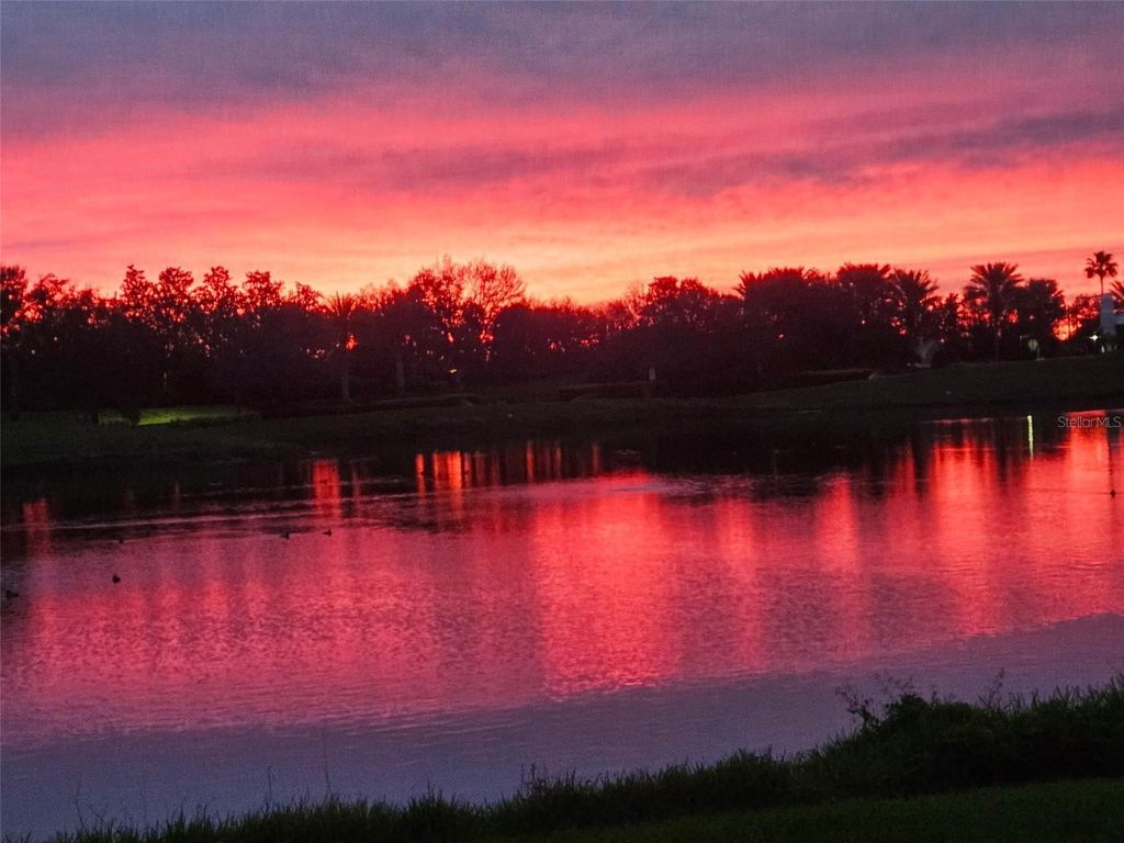 Photo of 931 Tidewater Shores Loop #712, Bradenton, FL 34208 (MLS # TB8460694)