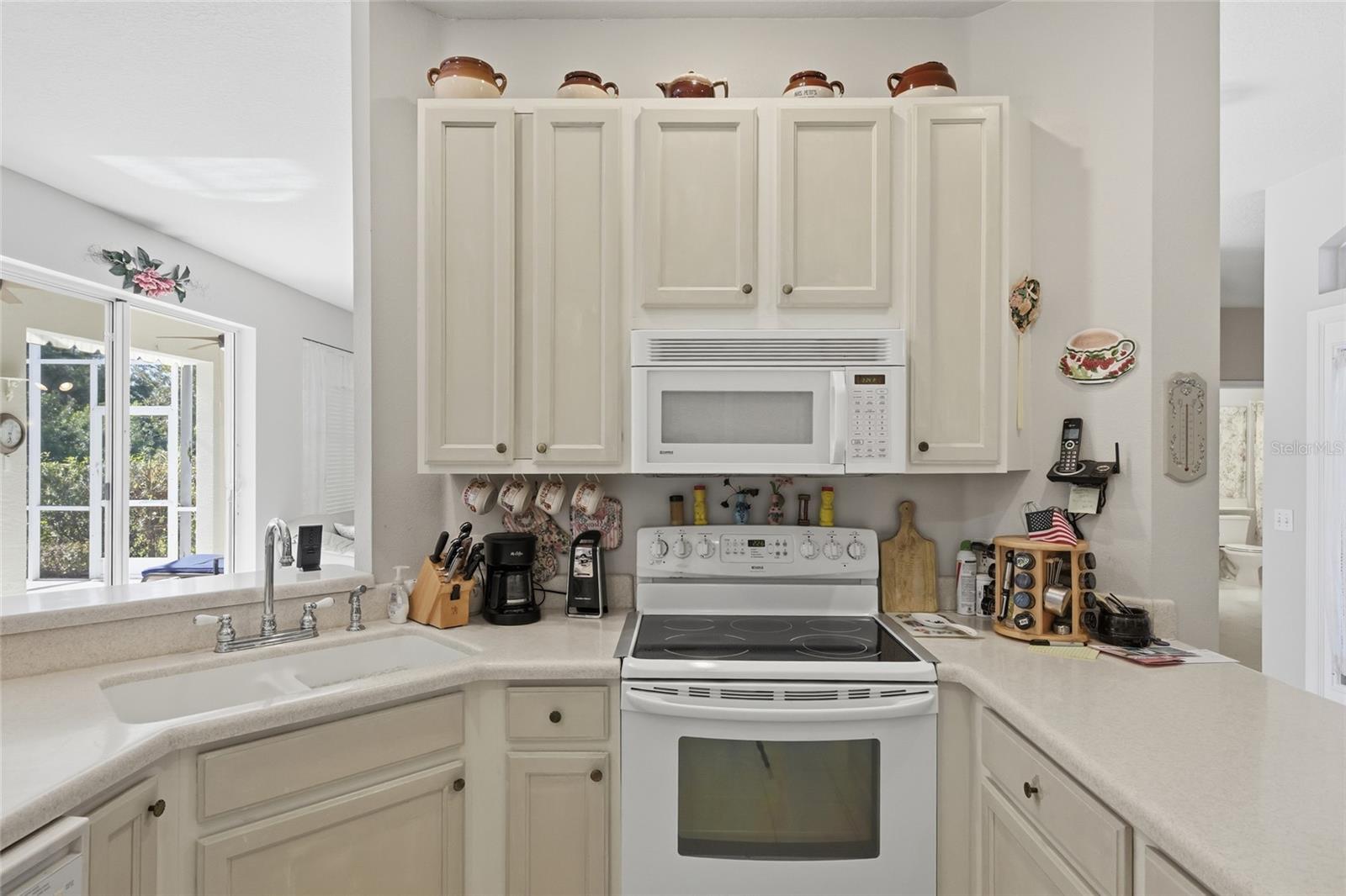 WELLINGTON CHASE - Residential