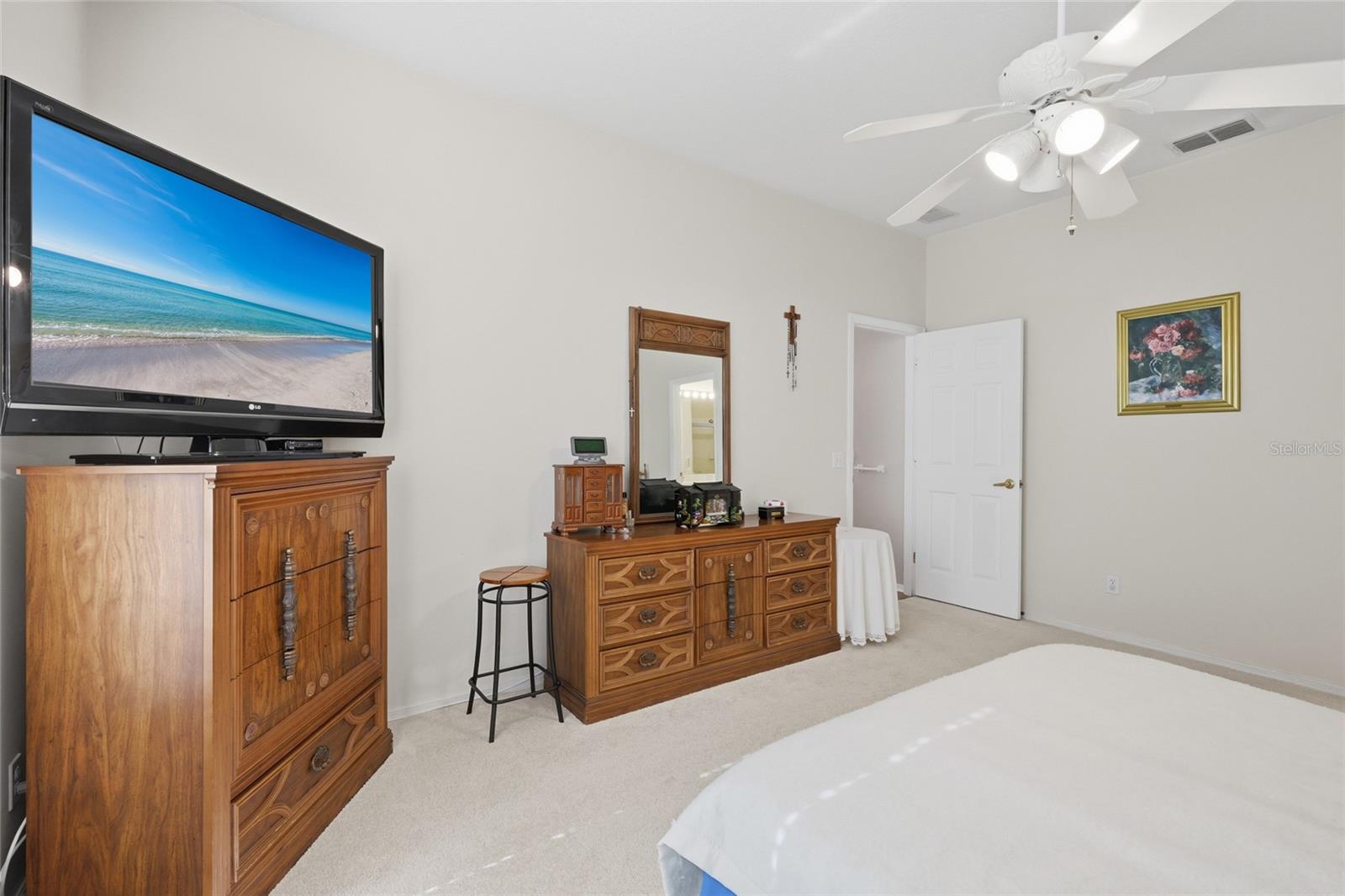 WELLINGTON CHASE - Residential