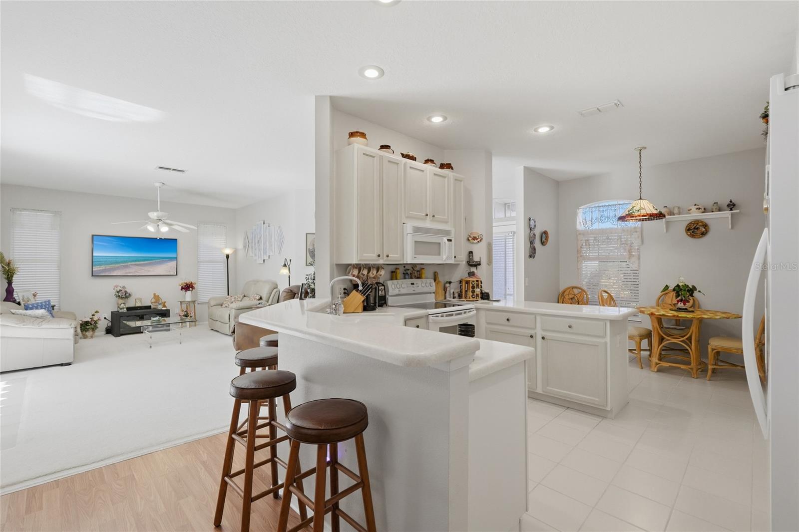 WELLINGTON CHASE - Residential