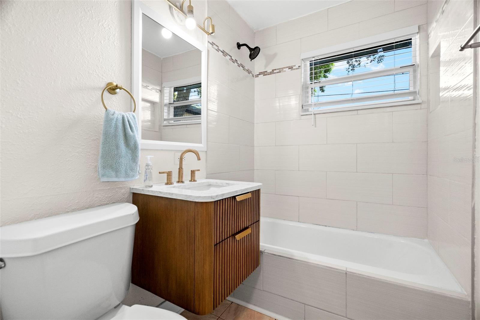 GANDY GARDENS 2 - Residential