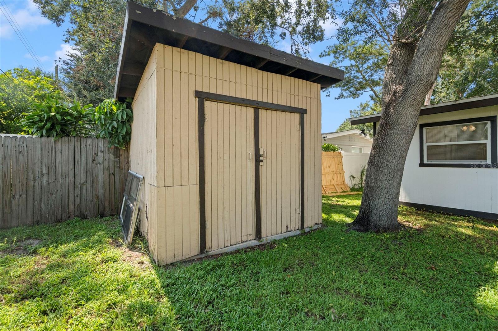 GANDY GARDENS 2 - Residential