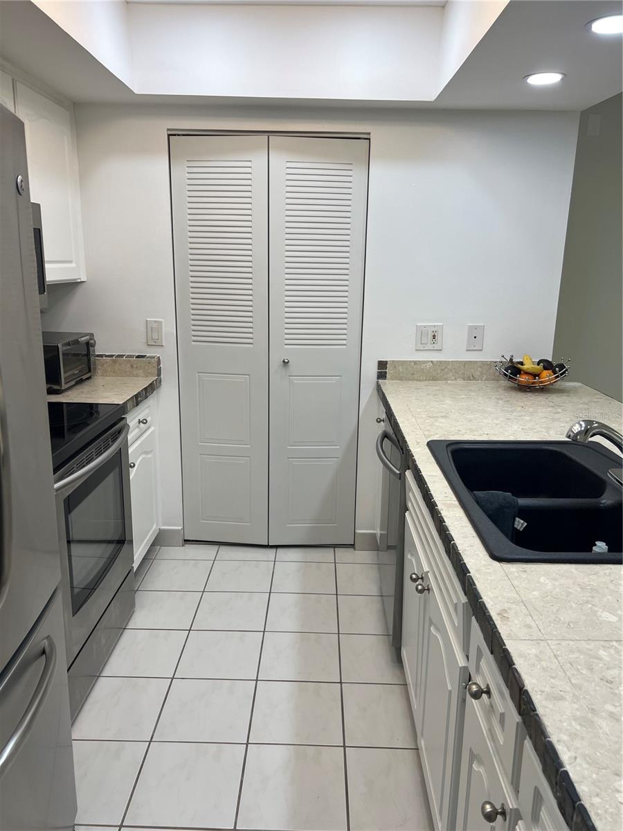 WINDING CREEK - Residential Lease