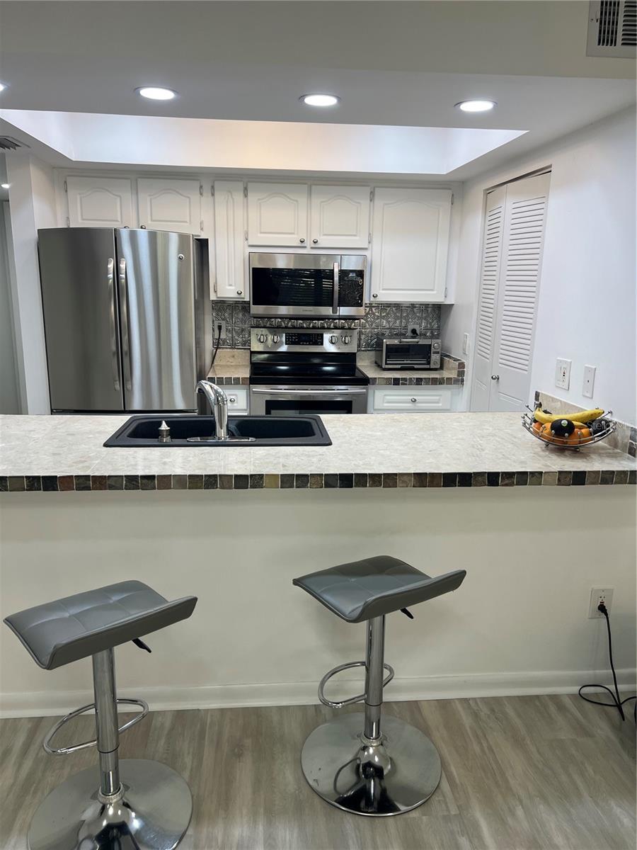 WINDING CREEK - Residential Lease