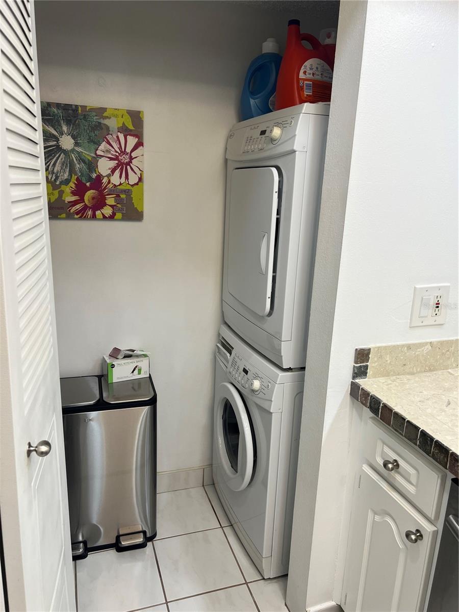 WINDING CREEK - Residential Lease