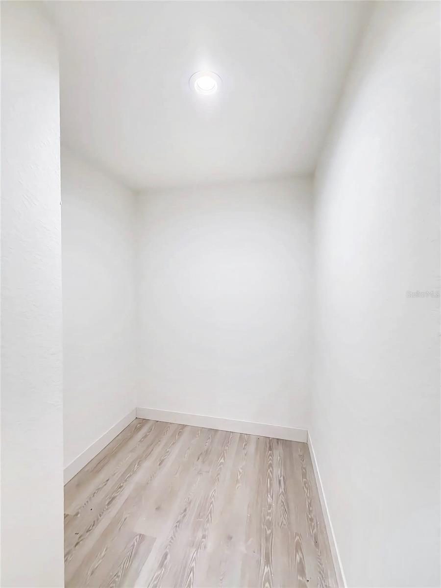 INTERLACHEN LAKES ESTATES - Residential