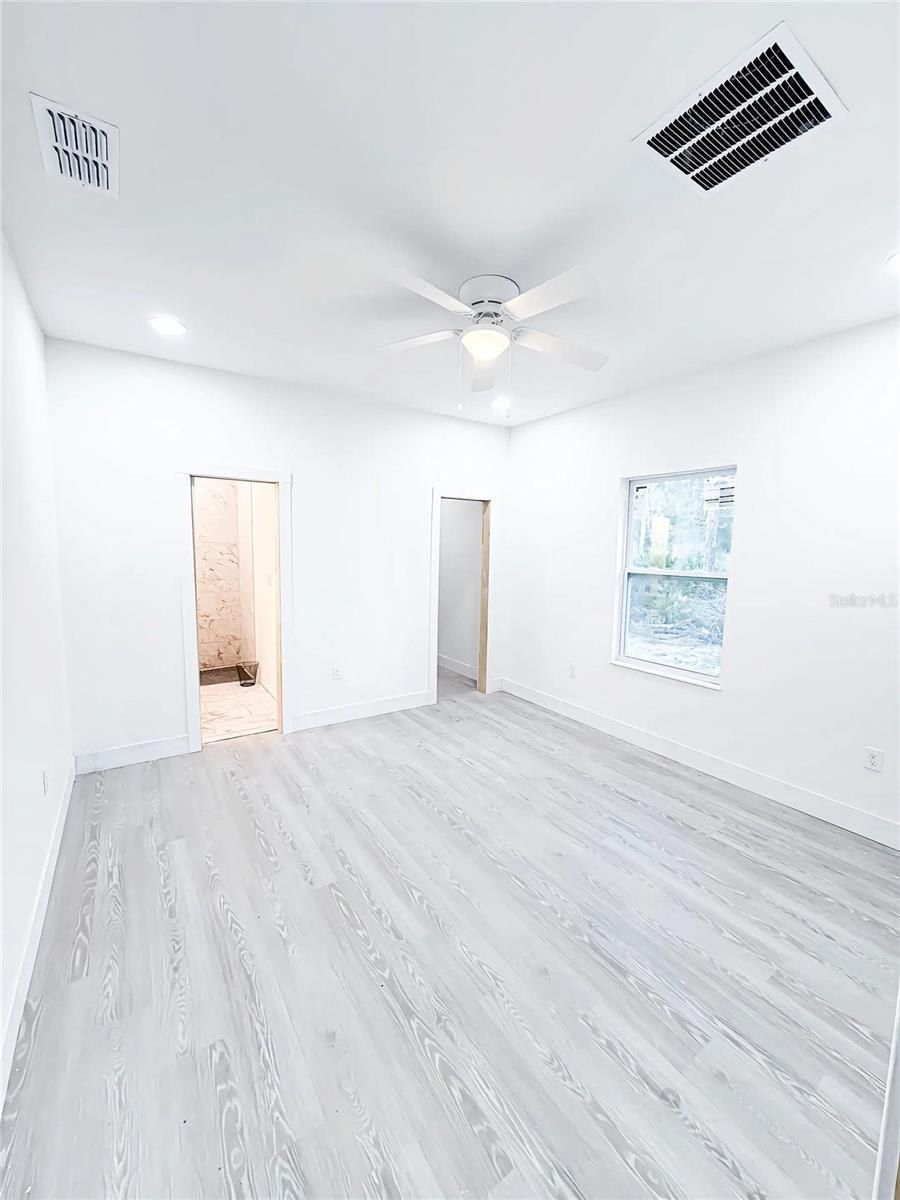 INTERLACHEN LAKES ESTATES - Residential