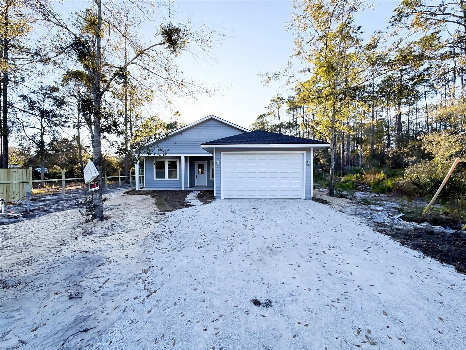 INTERLACHEN LAKES ESTATES - Residential