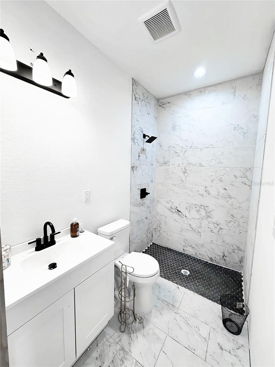 INTERLACHEN LAKES ESTATES - Residential