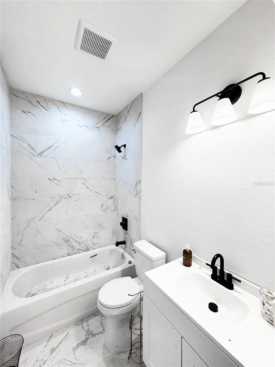 INTERLACHEN LAKES ESTATES - Residential