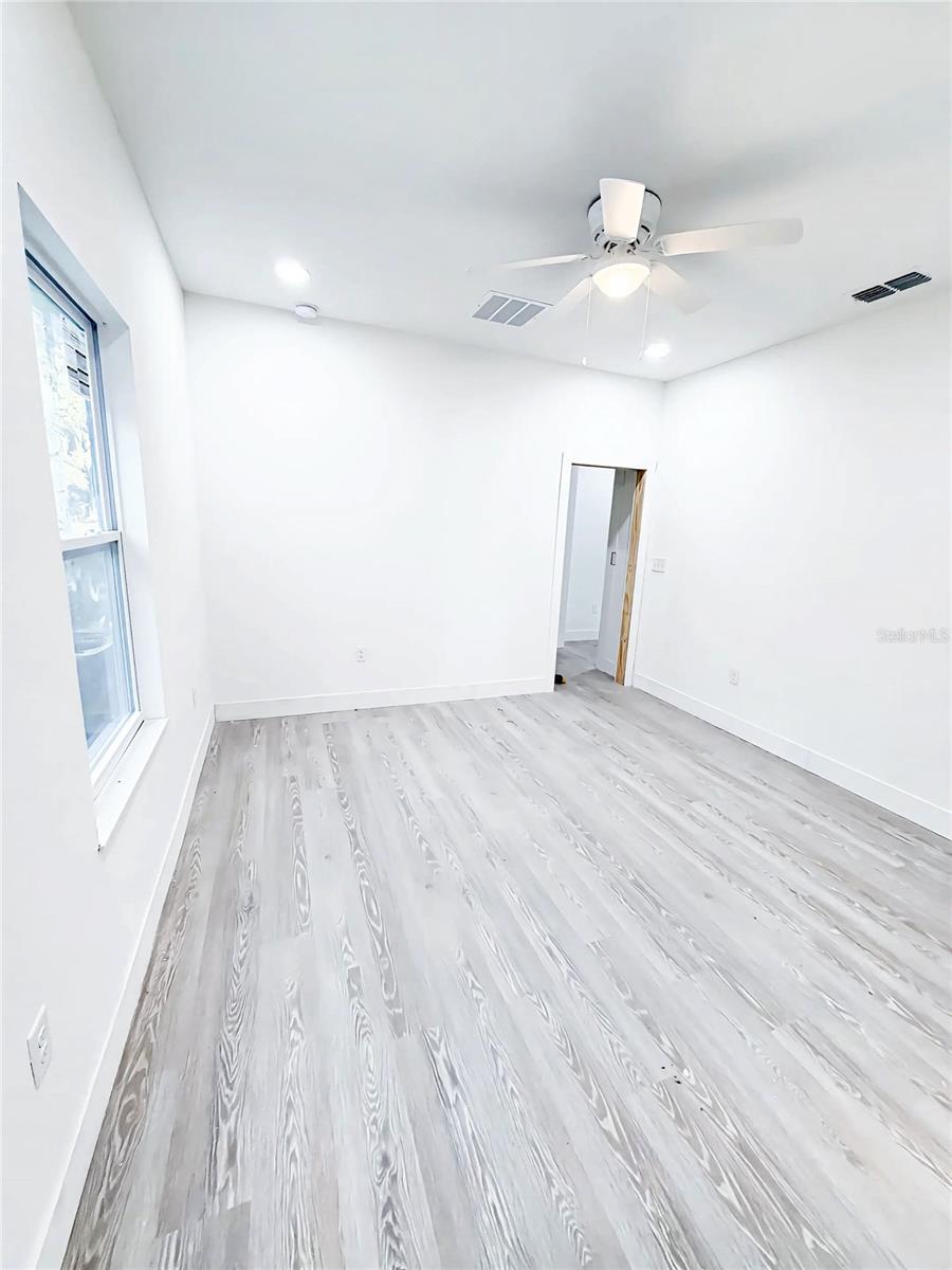 INTERLACHEN LAKES ESTATES - Residential