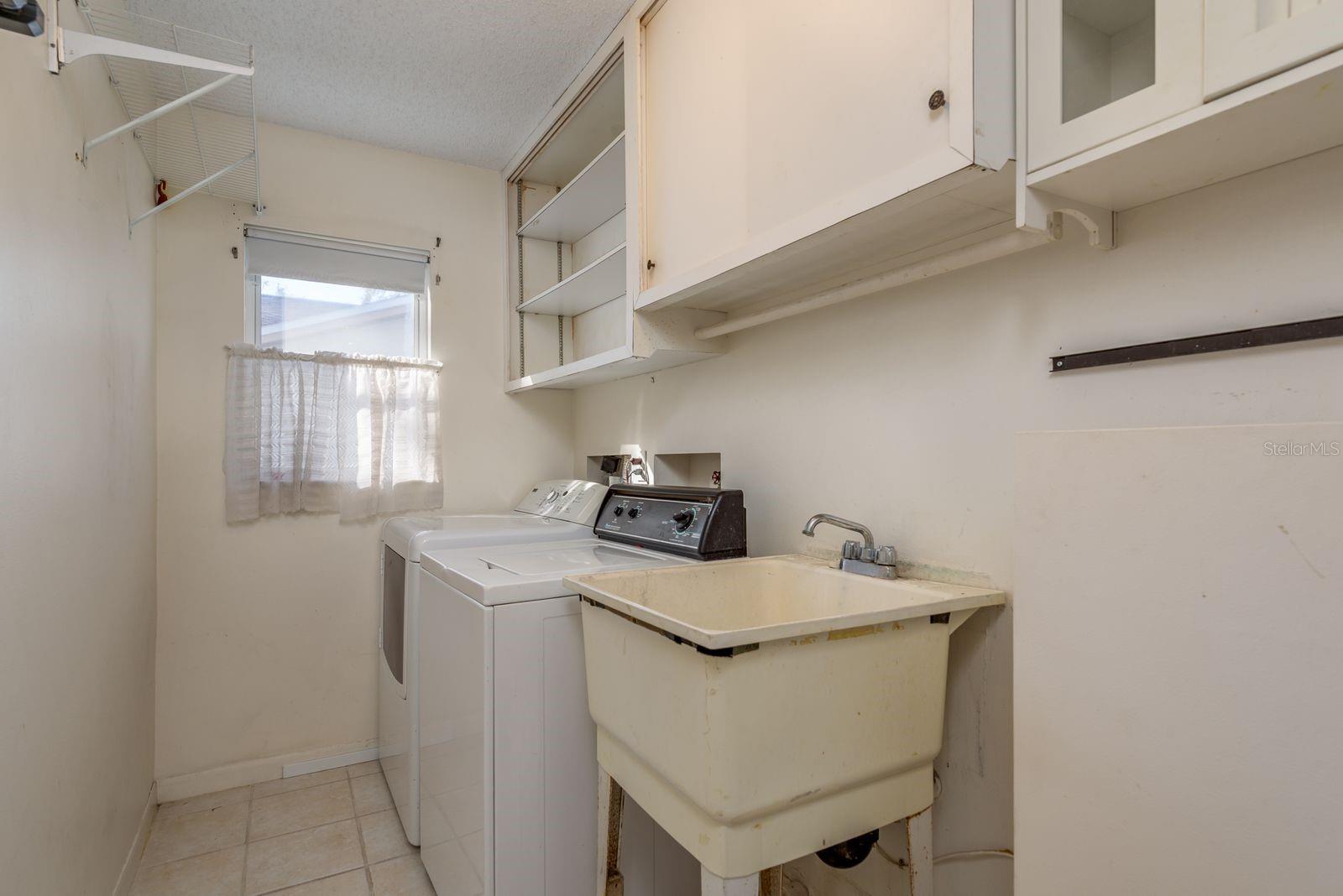 HIGHLAND LAKES - Residential