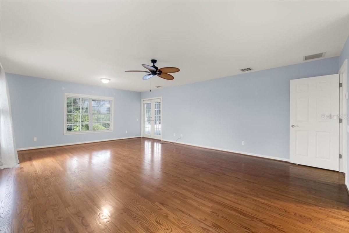 HAMILTON POINTE - Residential