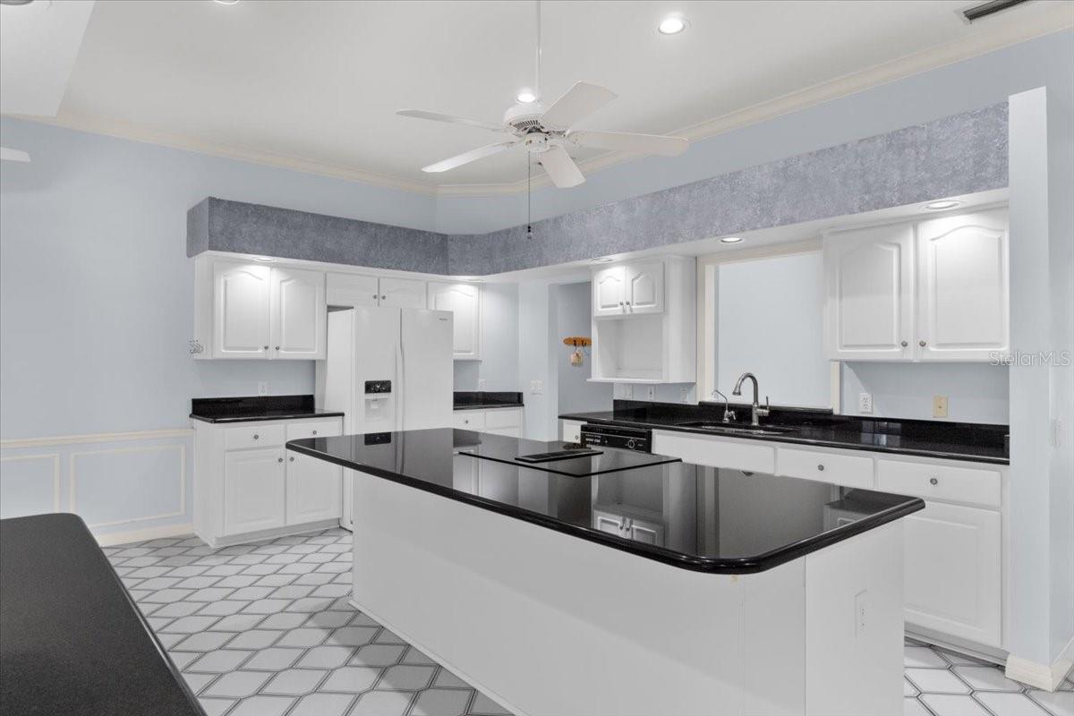 HAMILTON POINTE - Residential