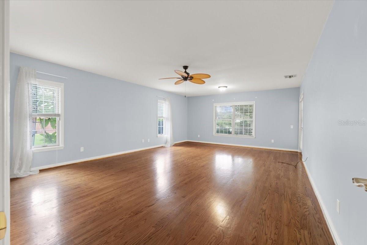 HAMILTON POINTE - Residential