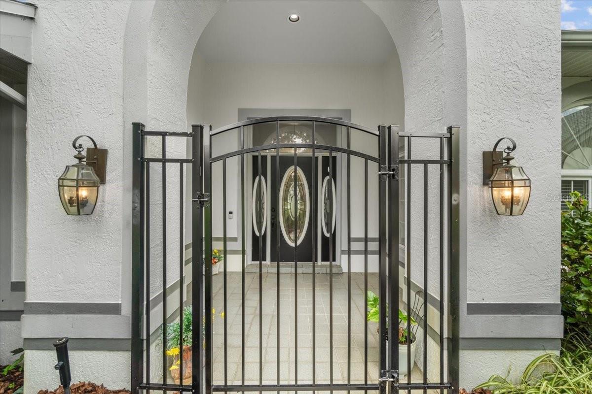 HAMILTON POINTE - Residential