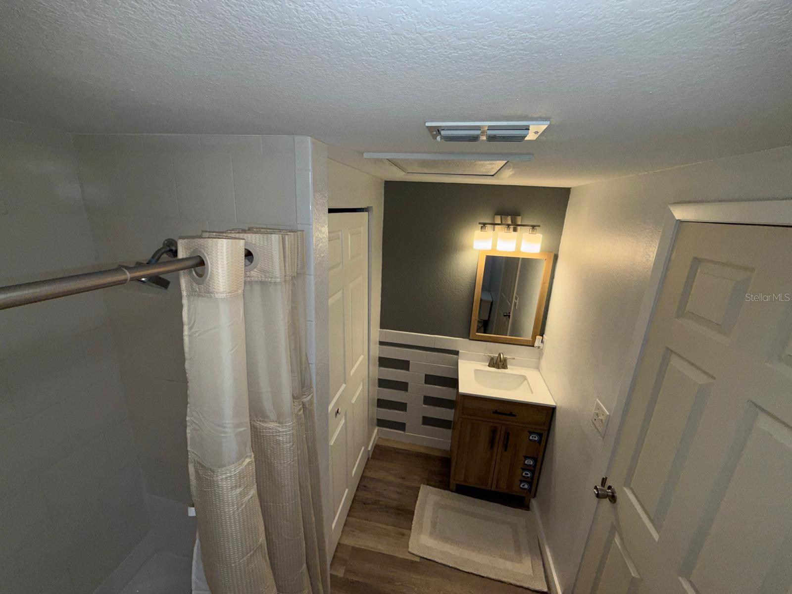 WEEKS D P RESUB - Residential