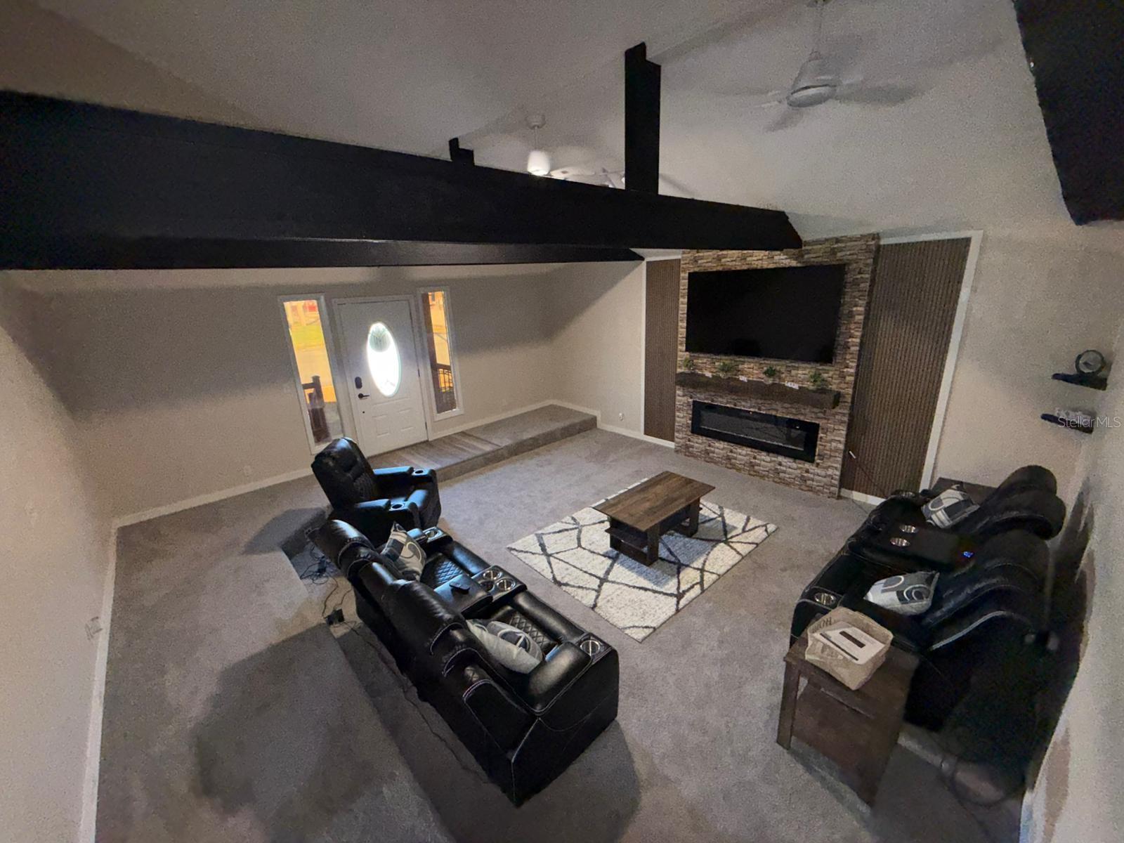 WEEKS D P RESUB - Residential