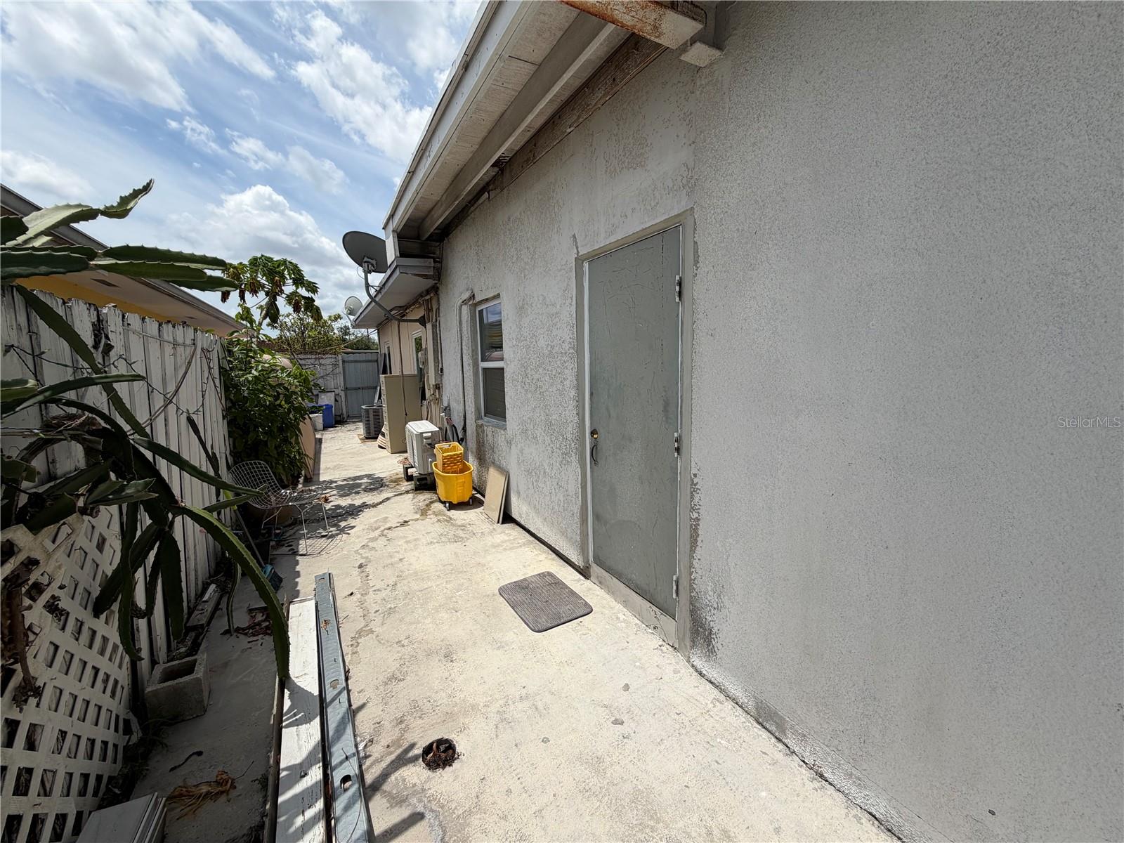 HIALEAH ADD 16 REV AMD - Residential