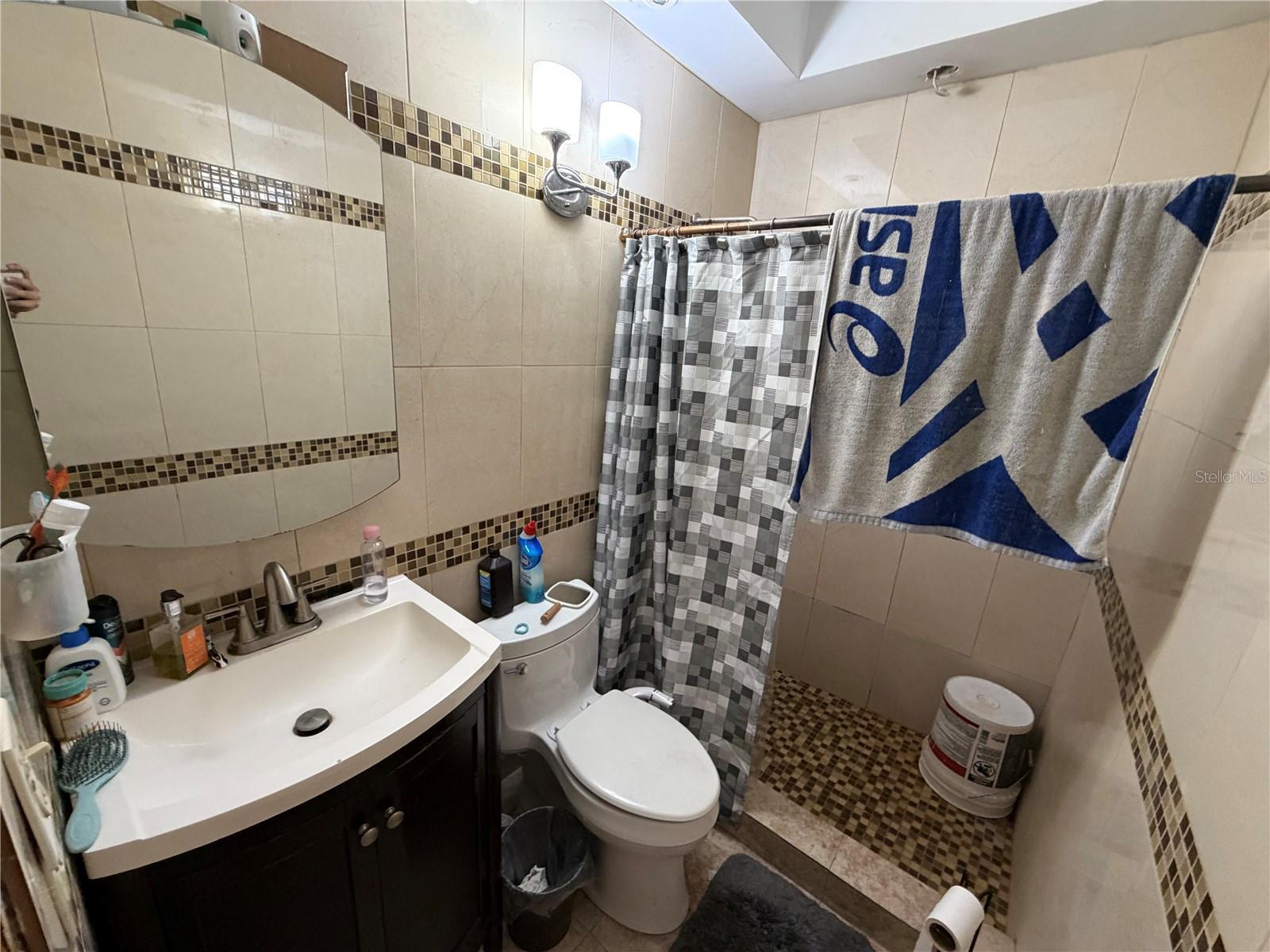HIALEAH ADD 16 REV AMD - Residential