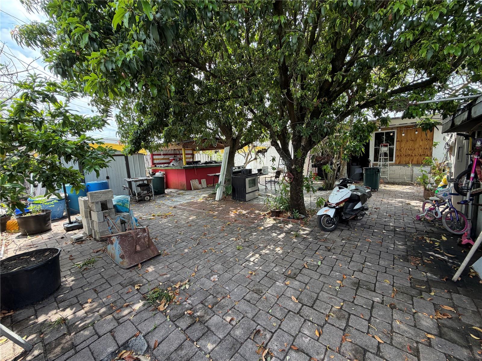 HIALEAH ADD 16 REV AMD - Residential