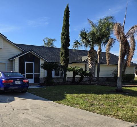 Photo of 1406 Kingston Way, Kissimmee, FL 34744 (MLS # R4911151)