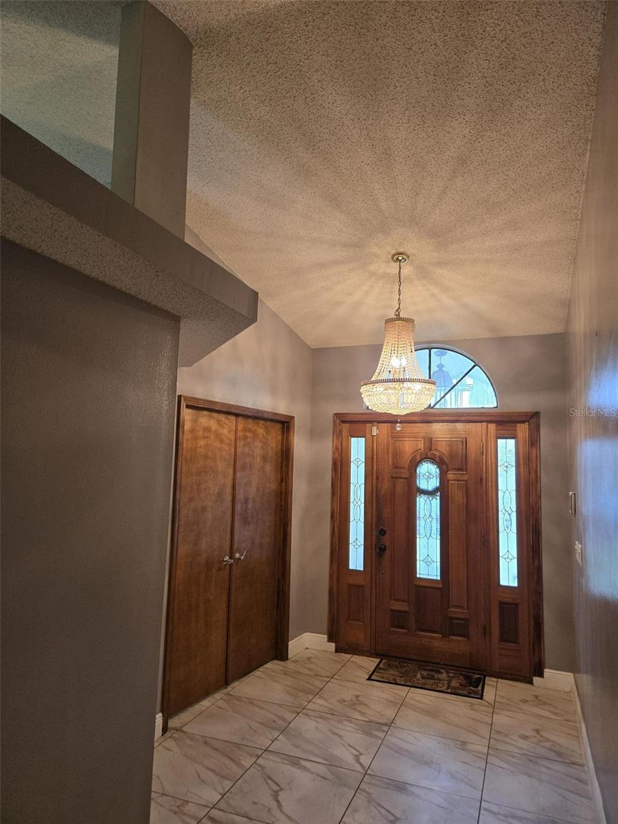 1406 KINGSTON WAY