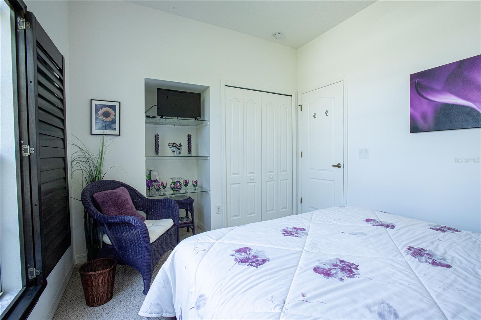 WATERS EDGE THREE - Residential