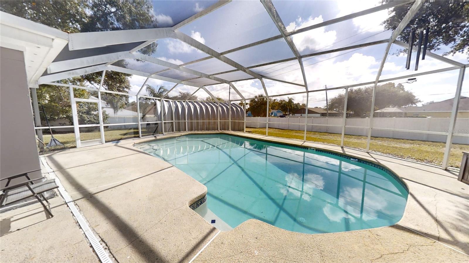 TRENTWOOD MANOR - Residential