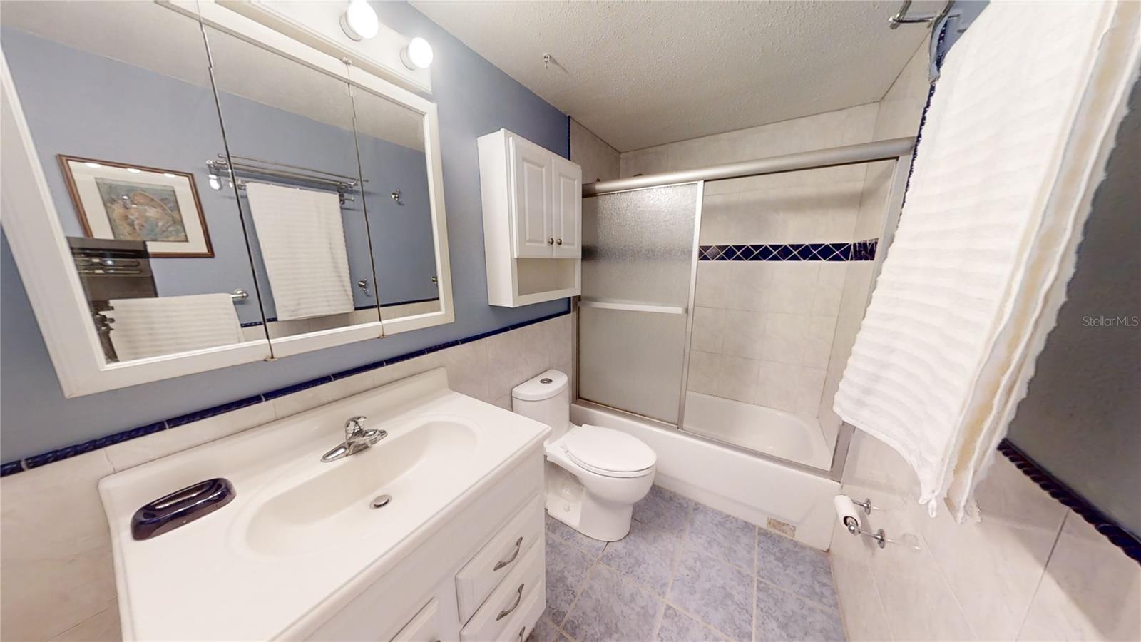 TRENTWOOD MANOR - Residential