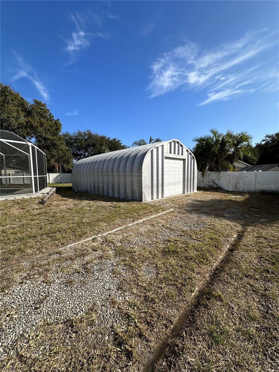 TRENTWOOD MANOR - Residential