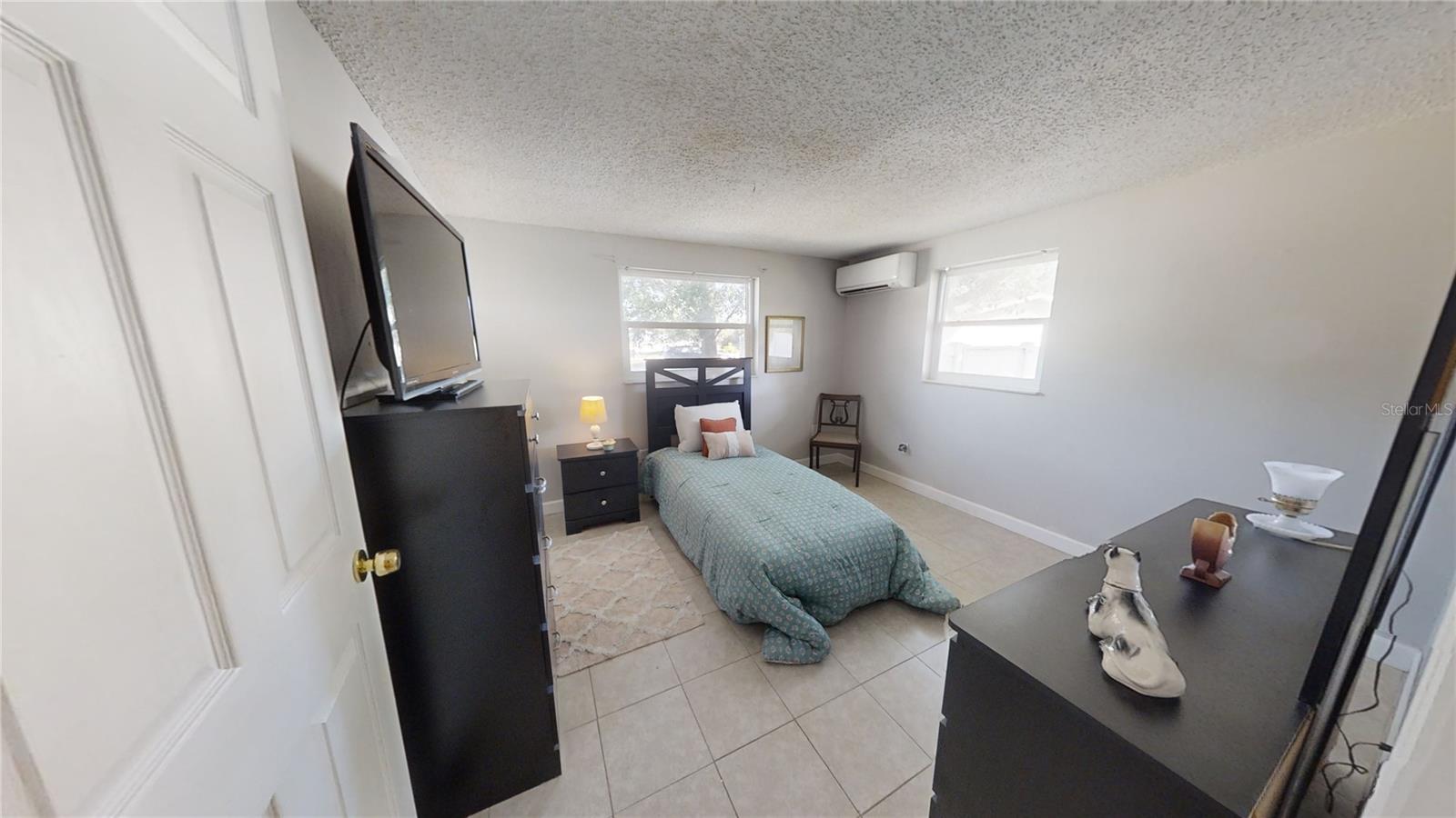 TRENTWOOD MANOR - Residential