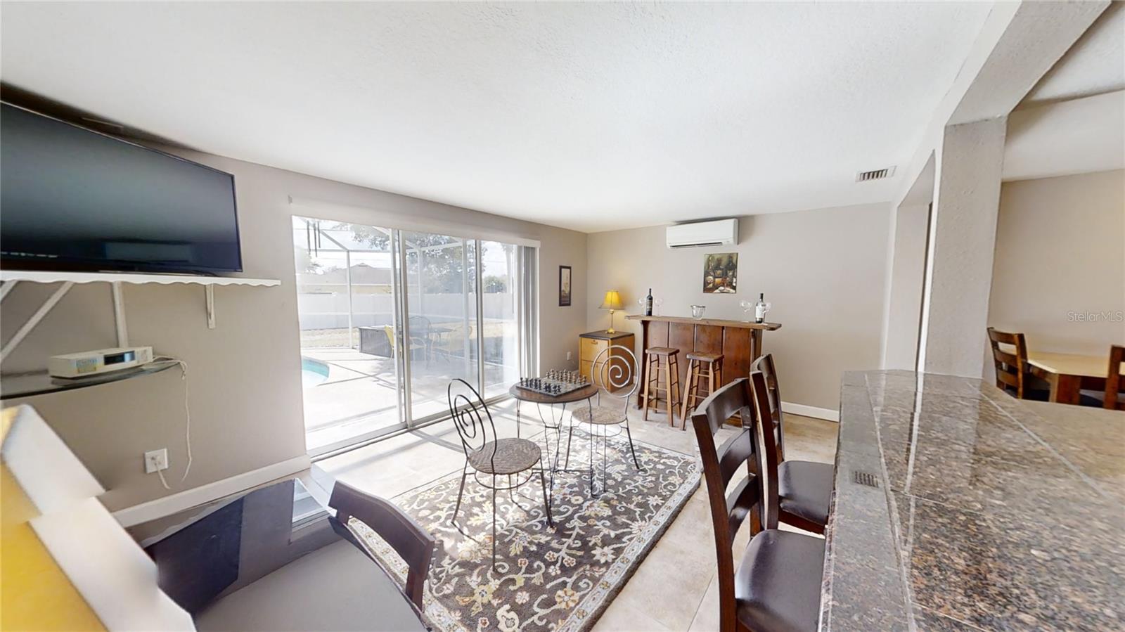 TRENTWOOD MANOR - Residential