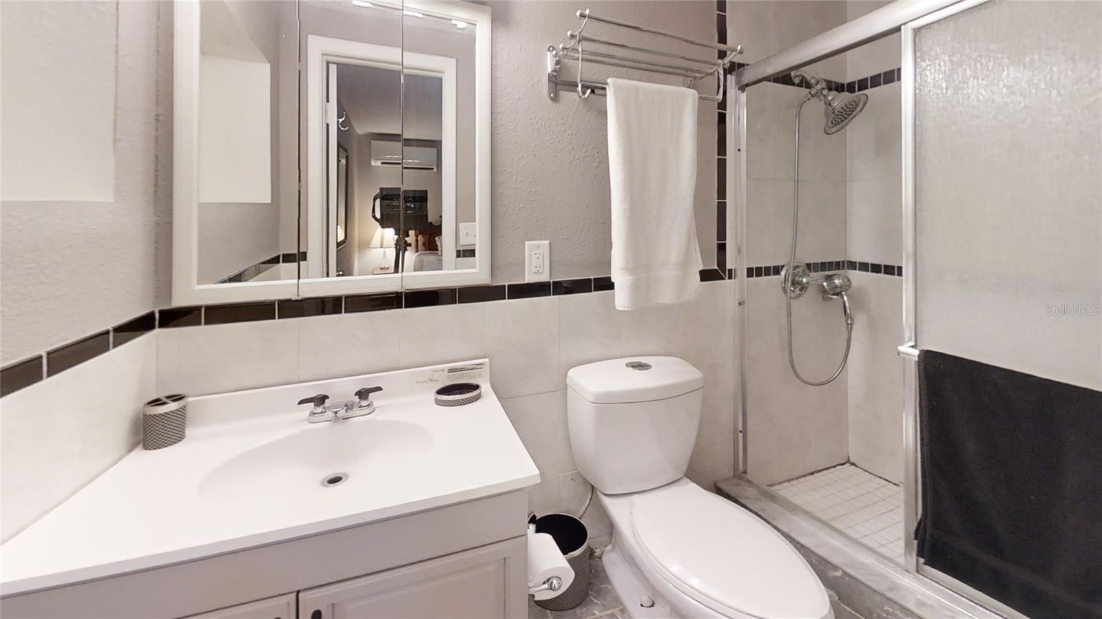 TRENTWOOD MANOR - Residential