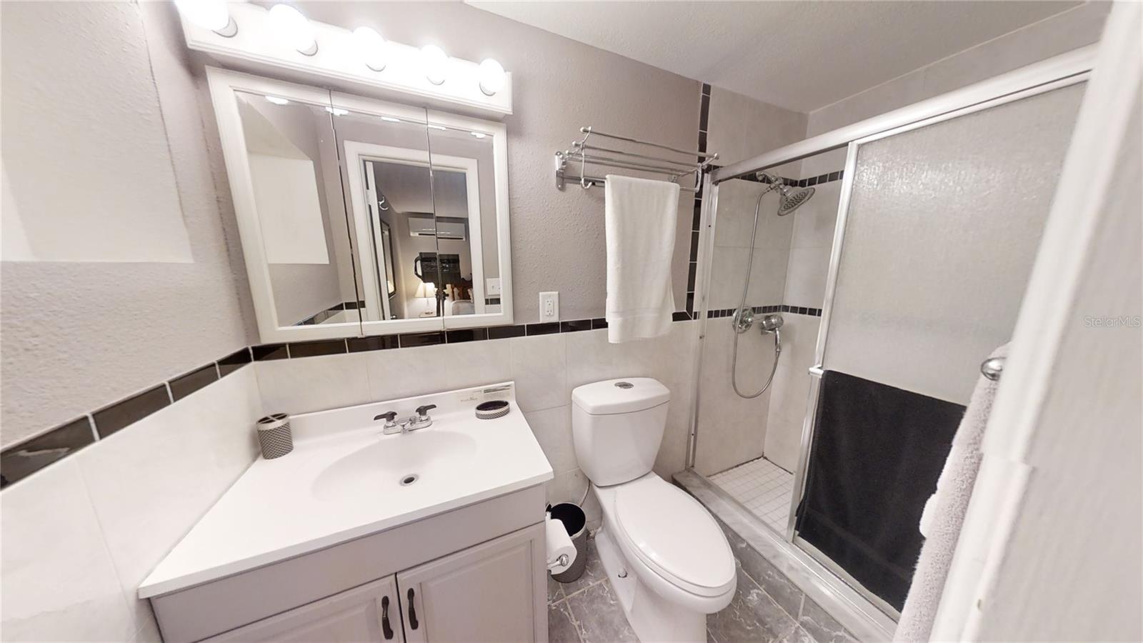 TRENTWOOD MANOR - Residential