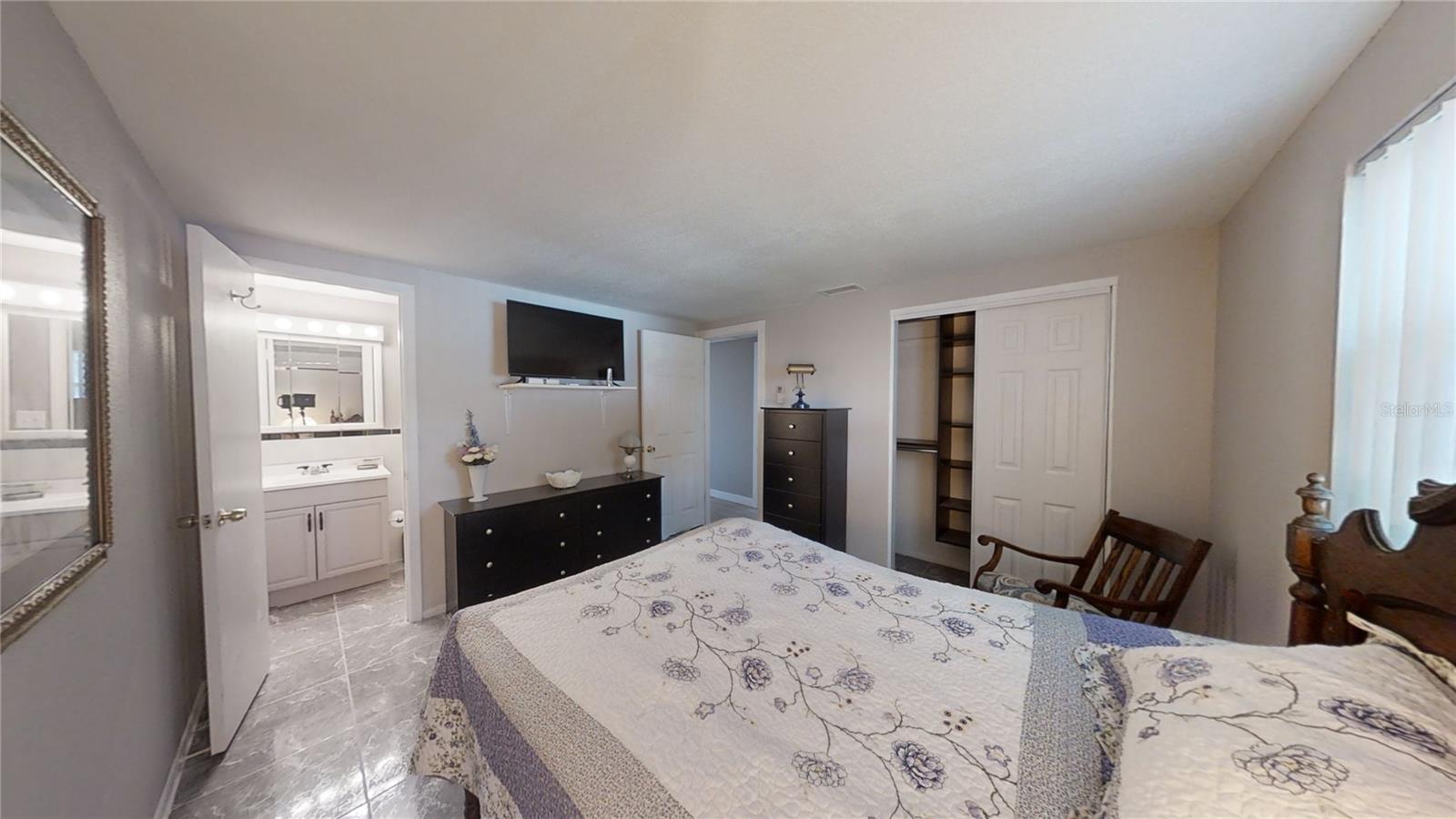 TRENTWOOD MANOR - Residential