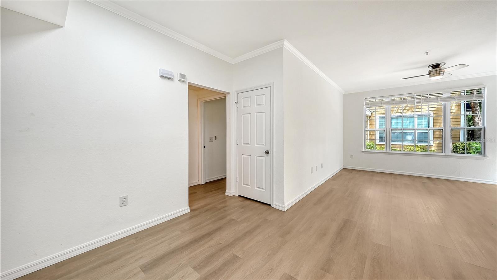 ADMIRALS WALK - Residential