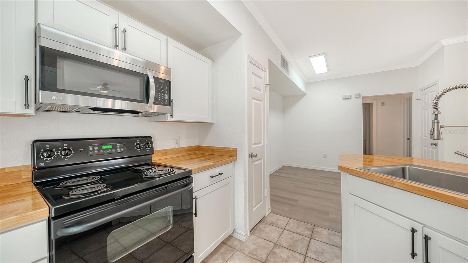 ADMIRALS WALK - Residential