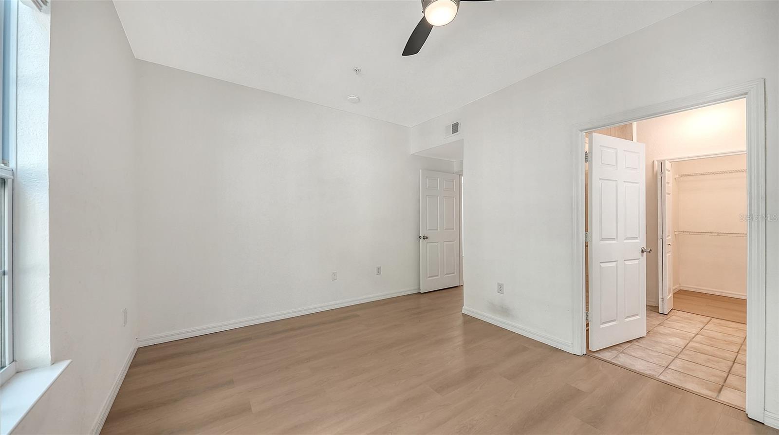 ADMIRALS WALK - Residential