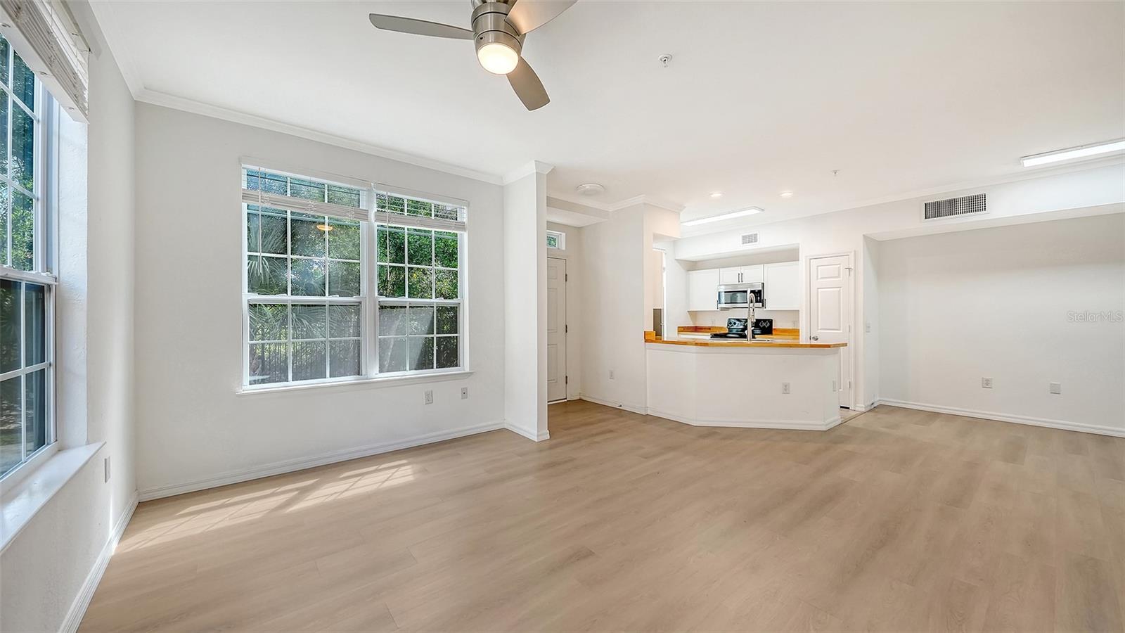 ADMIRALS WALK - Residential