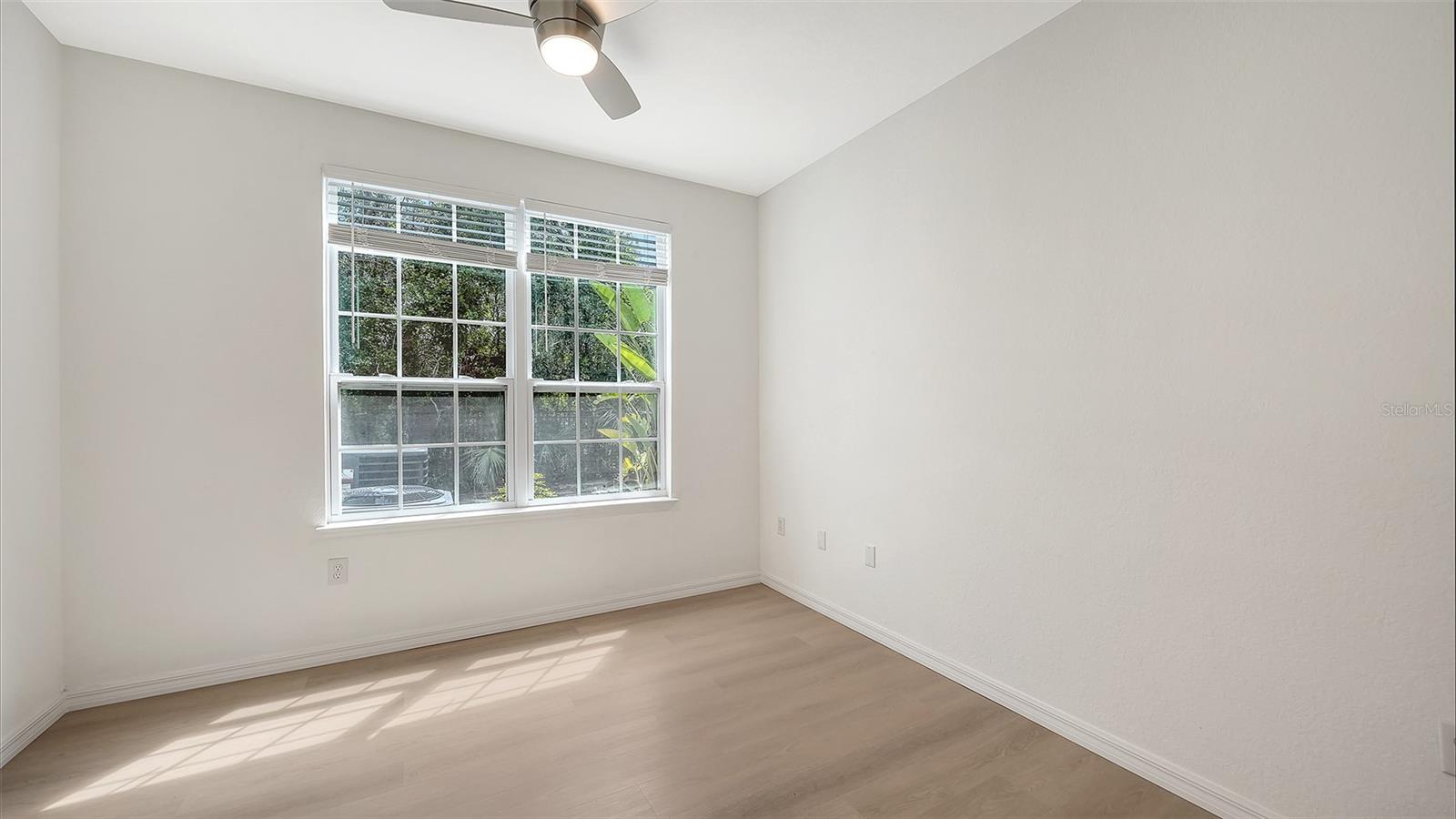 ADMIRALS WALK - Residential