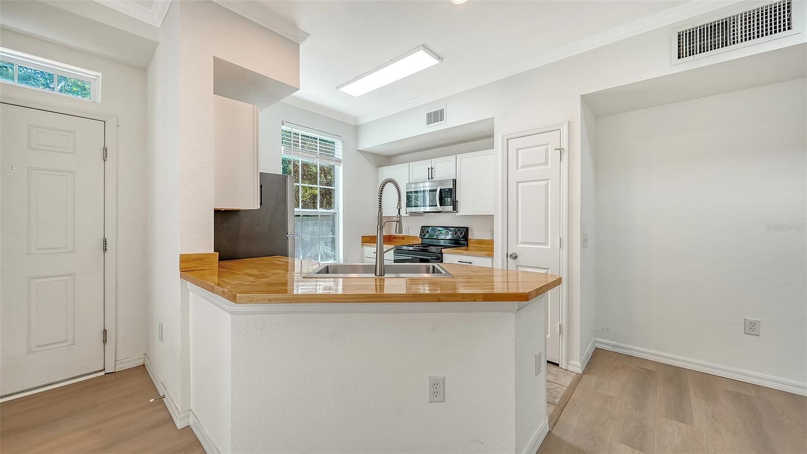 ADMIRALS WALK - Residential