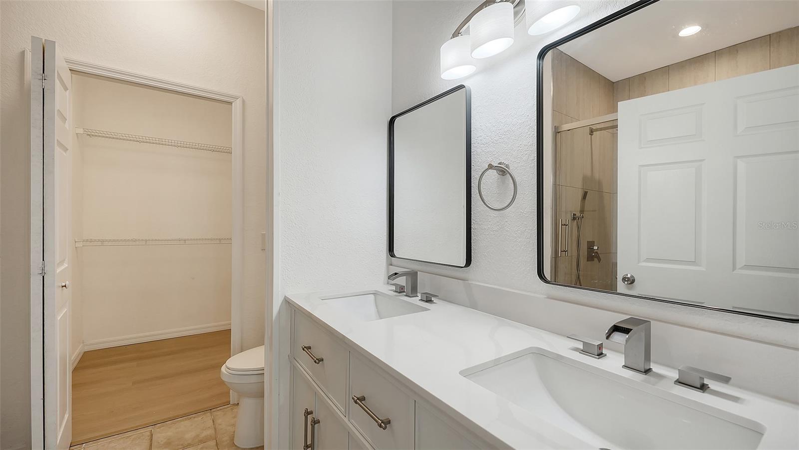 ADMIRALS WALK - Residential