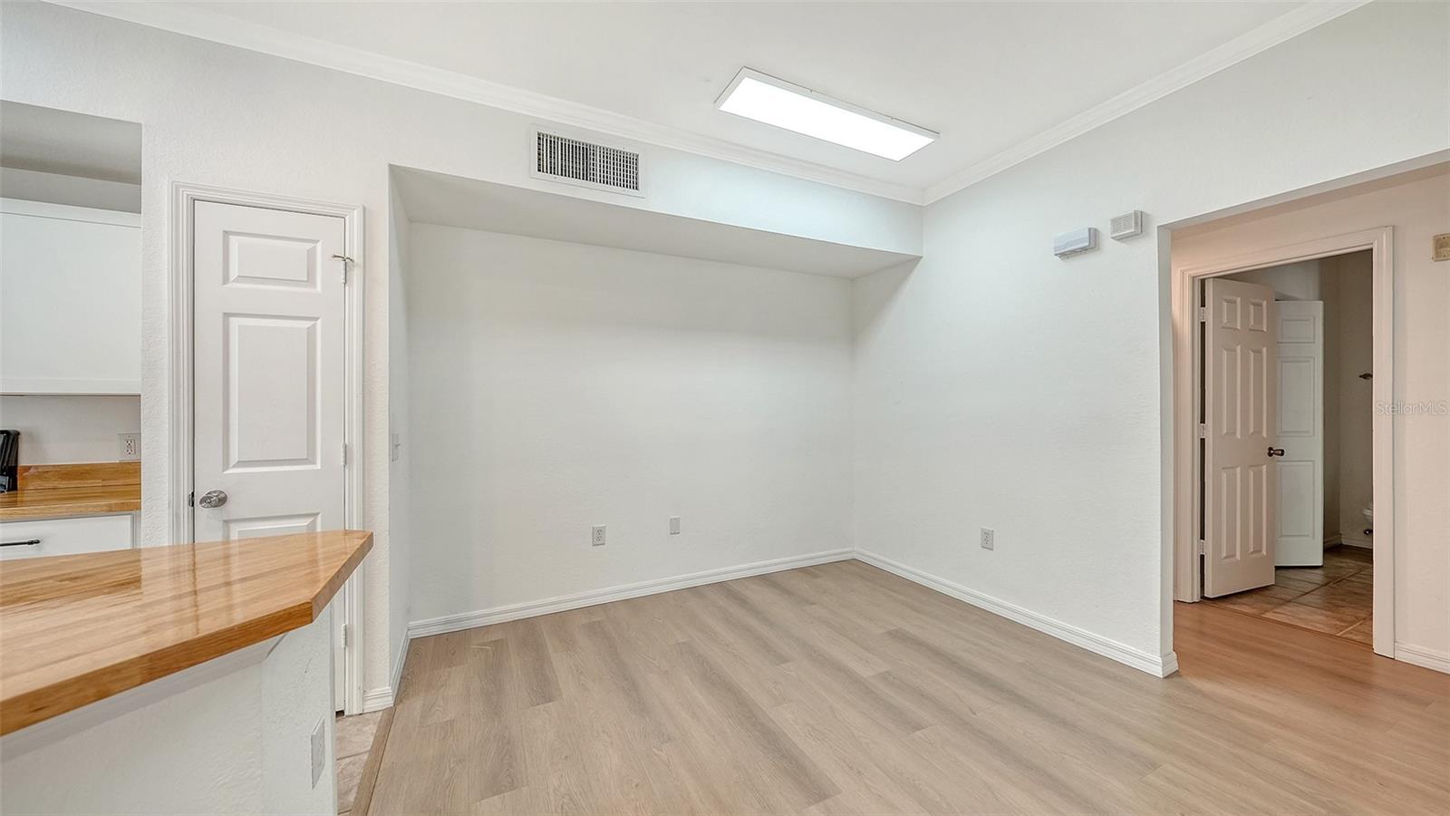 ADMIRALS WALK - Residential